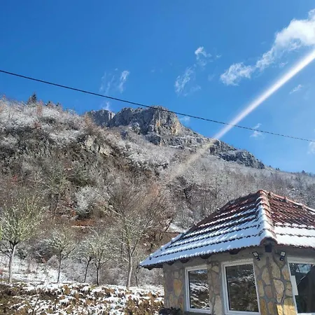 Semesterbostad Mountain Paravci Cajnice