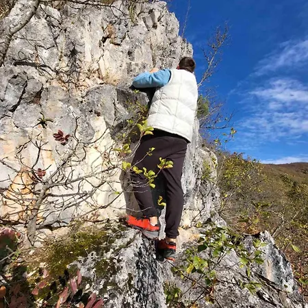 Semesterbostad Mountain Paravci *